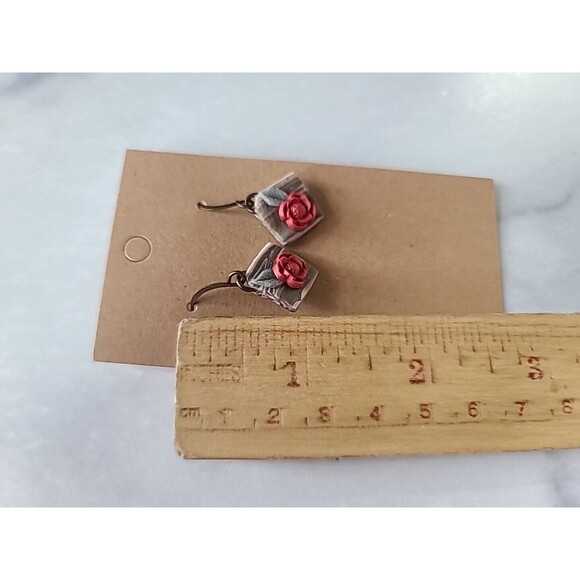 Polymer Clay Floral Dangling Pierced Earrings New - Picture 7 of 10